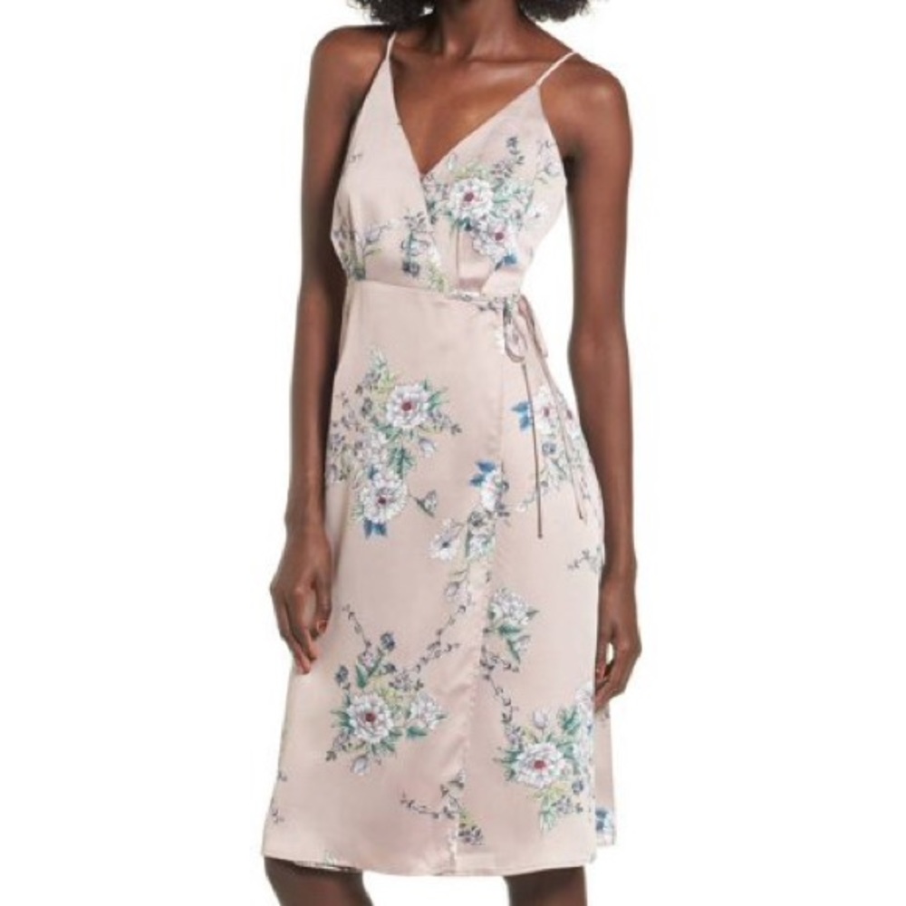 ASTR blush wrap floral dress size XS